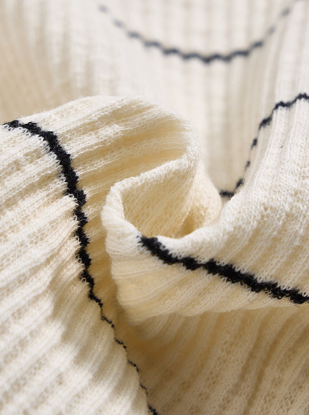 Striped Mock Neck T-shirt - Black/White